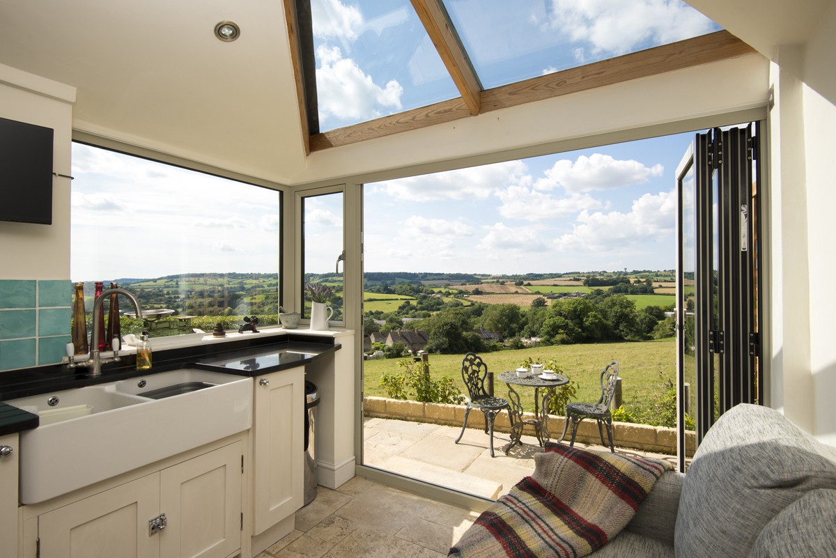 bifold-doors-hamilton-windows-05