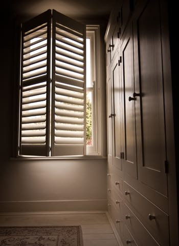 shutter-style-tier-on-tier-shutters